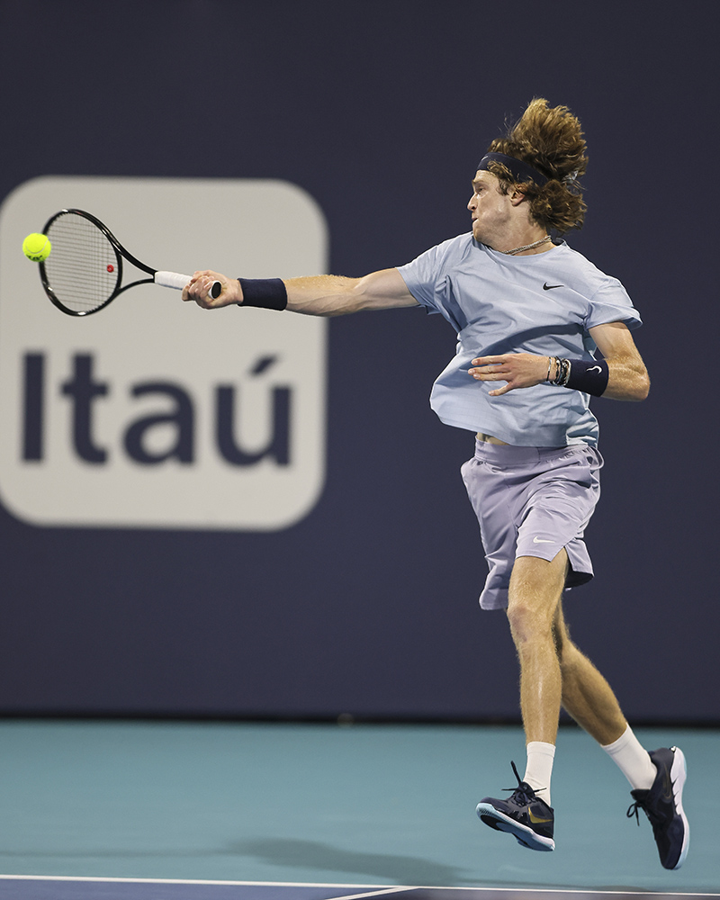 Andrey Rublev extended forehand