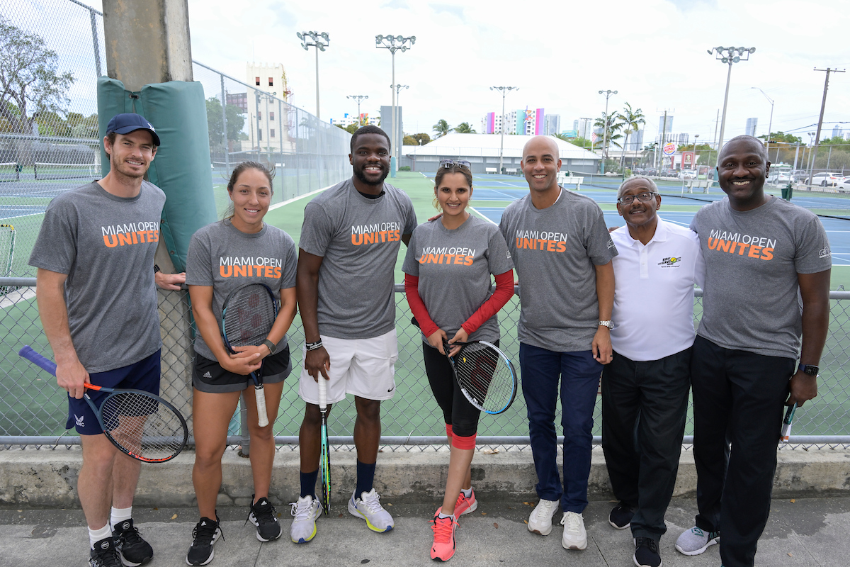 Andy Murray of Great Britain, Sania Mirza of India, Frances Tiafoe of USA, Jessica Pegula of USA and tournament director James Blake attending the Miami Open