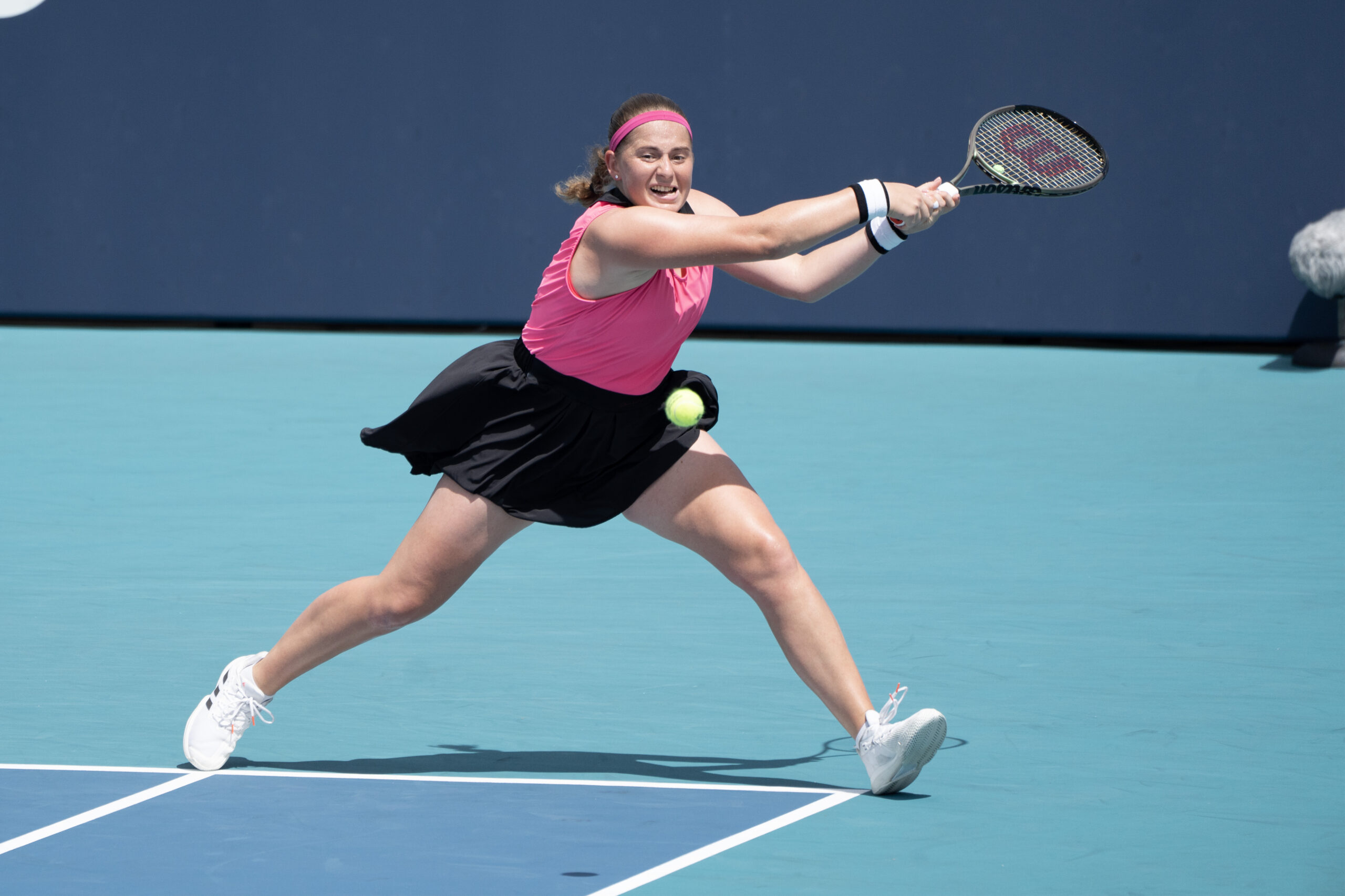 Jelena Ostapenko on March 27, 2023 at the Miami Open