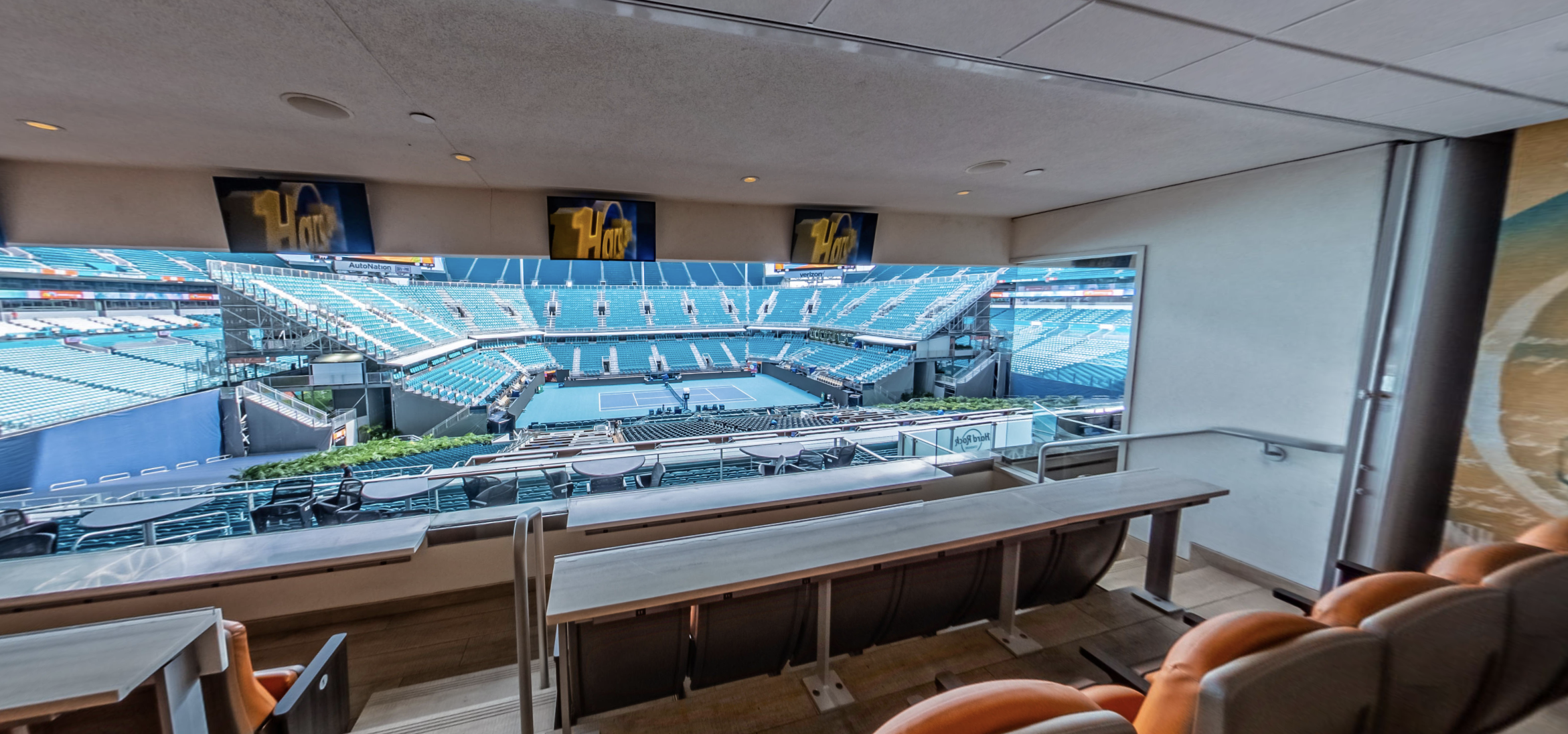View of the stadium court from the Centro Club
